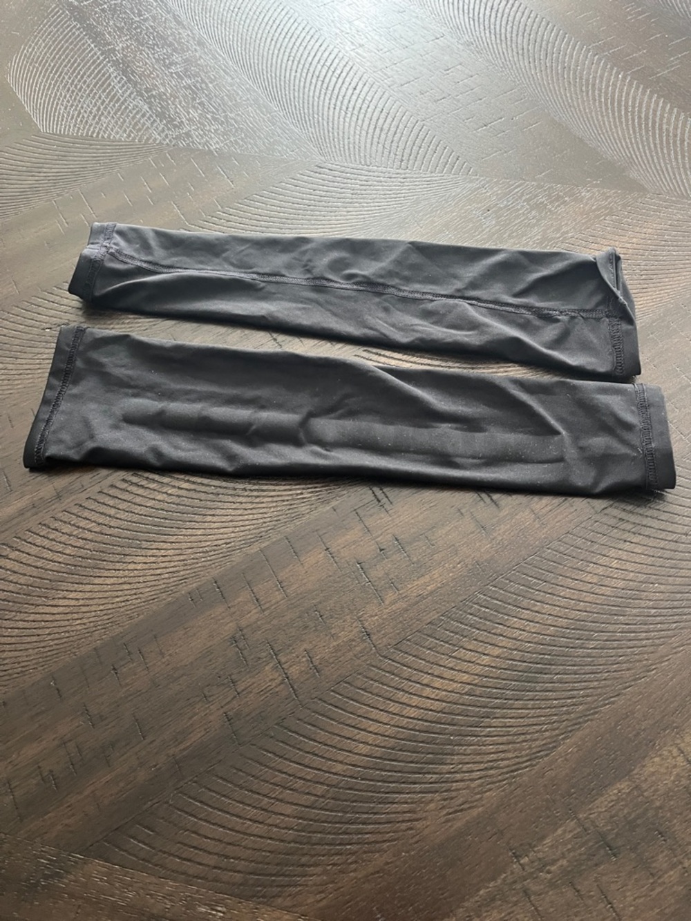 Black Women's Cooling Arm Sleeves - Breathable Sun Protection